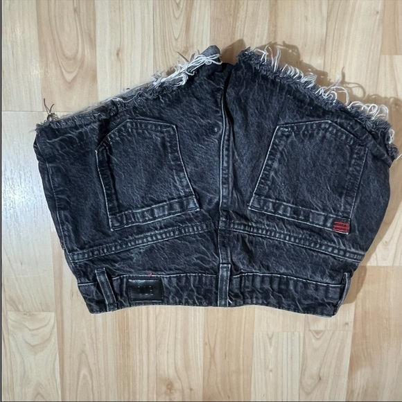 Urban Outfitters BDG Raw Hem Denim Shorts Black Asymmetrical Button Size 24 - Picture 6 of 6